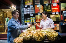 Trung Quốc: Mua rau cũng quét mã QR