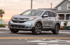 Honda CR-V 2017 bản 7 chỗ, máy dầu có giá từ 917 triệu đồng