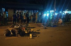 “Xế hộp” tông 12 ô tô, xe máy, 1 người chết, nhiều người bị thương