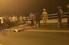 Va chạm xe máy trên cầu Giao Thủy, 2 người chết