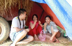 Tan hoang vùng rốn lũ