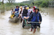 Mưa lũ gây ngập nhiều vùng ở Quảng Nam, Thừa Thiên - Huế