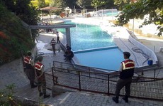 Điện giật chết 5 người trong hồ bơi của công viên nước