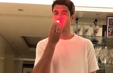 Xem Morata làm ảo thuật gia