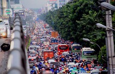 Không thể tùy tiện mở cổng sân bay!