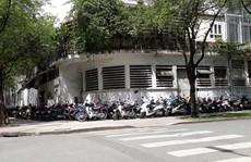 Hỡi ôi vỉa hè!
