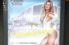 Quảng cáo của siêu mẫu Khloe Kardashian gây tranh cãi