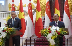 Thủ tướng Việt Nam - Singapore bàn về Biển Đông
