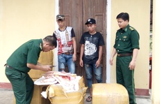 Phát hiện 300 kg gân chân gà không rõ nguồn gốc tuồn vào Việt Nam