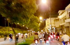 'Bão' đêm ở TP HCM