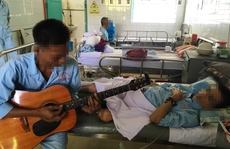 Đắng lòng những cảnh đời có 'H'