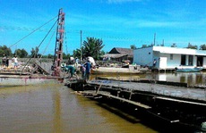 Kiên Giang: Cây cầu từ thiện bị sập khi sắp hoàn thành