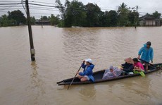 Thừa Thiên - Huế: Lũ chưa rút đã lo lũ mới