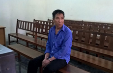 Ghen tuông, đổ xăng đốt tình địch và tình cũ