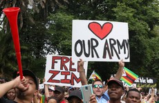Zimbabwe: Đảng cầm quyền phế truất Tổng thống Mugabe