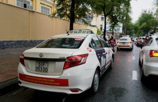 Sở GTVT ra tối hậu thư vụ taxi Vinasun phản đối Uber, Grab