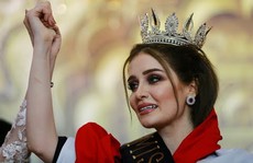 Tân Hoa hậu Iraq mất vương miện vì từng kết hôn
