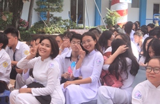 Giáo viên không được thu, chi tiền