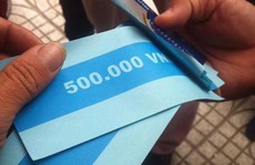 Rút tiền từ ATM được giấy ghi 500.000 VND, ngân hàng nói gì?