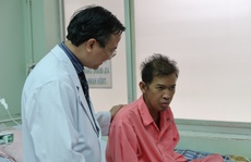 Cứu sống bác sĩ người Campuchia