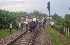 Phát hiện thi thể thanh niên không còn nguyên vẹn bên đường tàu