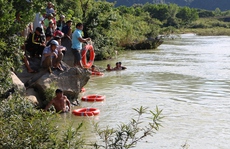 Tìm thấy thi thể 2 học sinh Quảng Bình mất tích trên sông