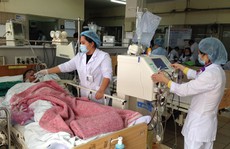Vụ ngộ độc ở Lai Châu: Không uống rượu cũng nhập viện