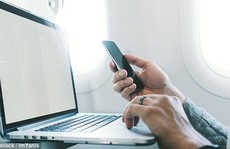 Hãng hàng không cho du khách mượn laptop khi đến Mỹ