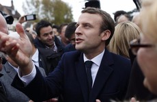 Bầu cử tổng thống Pháp: 'Canh bạc điên rồ' của ông Macron