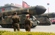 Trung Quốc mở màn sự kiện trọng đại, Triều Tiên phóng tên lửa
