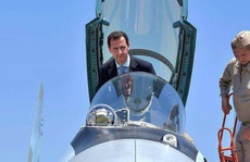 Ông Assad cưỡi chiến đấu cơ SU-35 tại căn cứ không quân Nga
