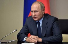 Tổng thống Putin cho phép coi báo chí nước ngoài là tình báo