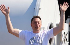 Tỷ phú xe điện kiếm và tiêu khối tài sản 20 tỷ USD như thế nào?