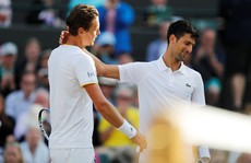 Sốc với nguyên nhân Djokovic bỏ cuộc ở tứ kết Wimbledon