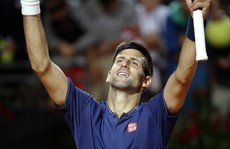 Djokovic 'chạy marathon' vào chung kết Rome Open