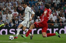 Ronaldo lập hat-trick, Real ngược dòng loại Bayern Munich
