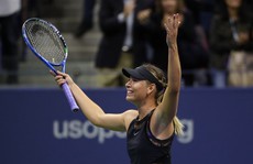 Hạ số 2 thế giới Halep, Sharapova trở lại ấn tượng