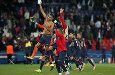 Neymar và Cavani lập công, PSG đè bẹp 'hùm xám' Bayern