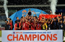Chiến tích U15, mơ tương lai bóng đá Việt