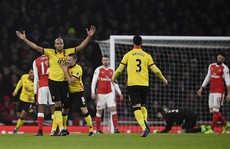 Thua sốc Watford sân nhà, Arsenal lỡ ngôi nhì bảng