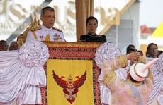 Vua Thái Lan quản lý 30 tỉ USD tài sản hoàng gia
