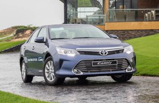 Toyota tiếp tục 'đại hạ giá ' xe lần 2 trong tháng