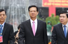 Nguyên Thủ tướng Nguyễn Tấn Dũng dâng hương các vua Hùng