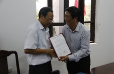 Giám đốc Sở TT-TT tỉnh Thừa Thiên - Huế trực tiếp xin lỗi BS Truyện