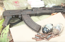 Đấu súng với nhóm buôn ma túy có AK và lựu đạn, tiêu diệt 1 đối tượng