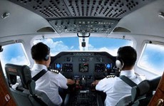 Bắt nhân viên hàng không trình độ cao nghỉ việc phải báo trước 120 ngày là trái luật