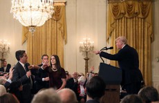 Đài CNN kiện Tổng thống Donald Trump vì cấm cửa phóng viên