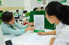 Lãi suất tăng, khách gửi tiền hưởng lợi