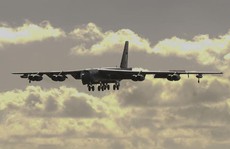 Mỹ đưa máy bay ném bom B-52 tới vùng nhạy cảm ở biển Đông