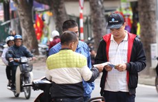 Vé 'chợ đen' cao ngất ngưởng trước trận Việt Nam - Campuchia
